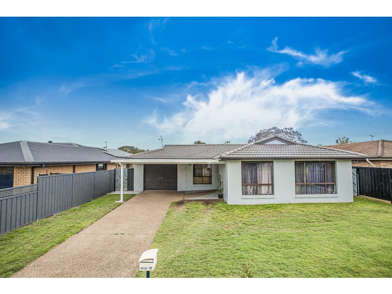 17 Elwin Road, Raymond Terrace NSW 2324