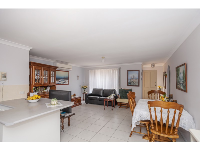 2/44 Hastings Drive, Raymond Terrace NSW 2324