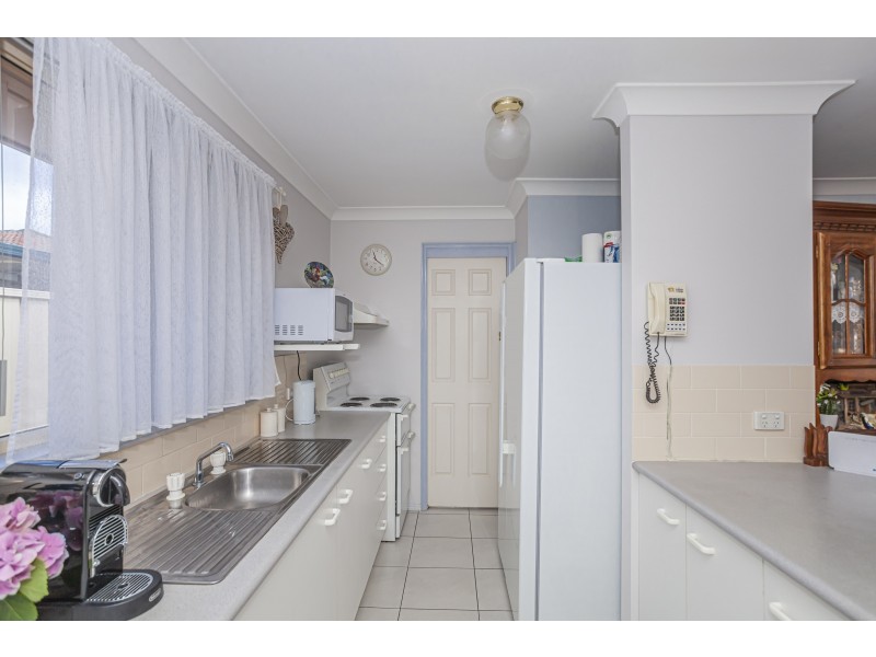 2/44 Hastings Drive, Raymond Terrace NSW 2324