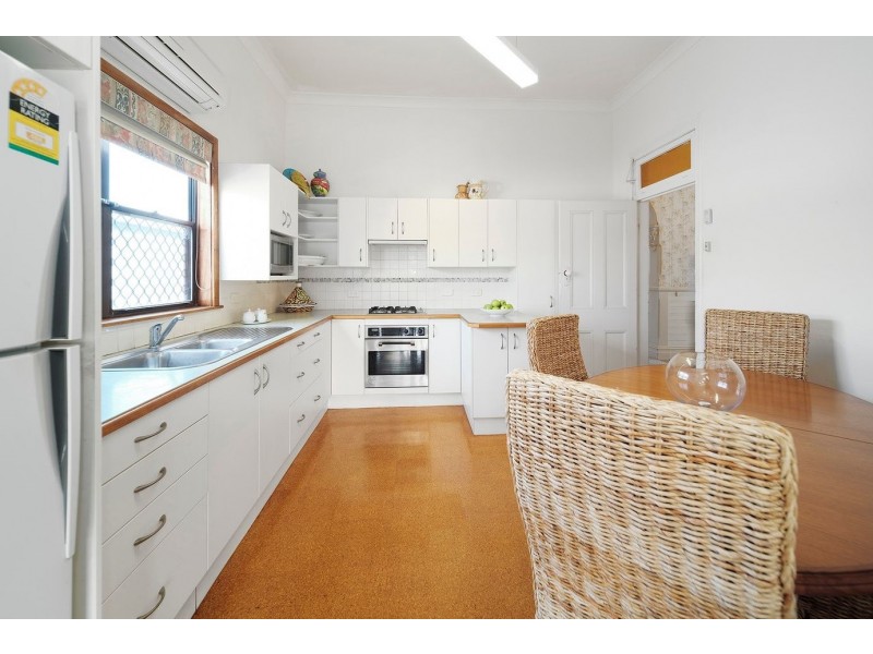 22 Dunbar Street, Stockton NSW 2295