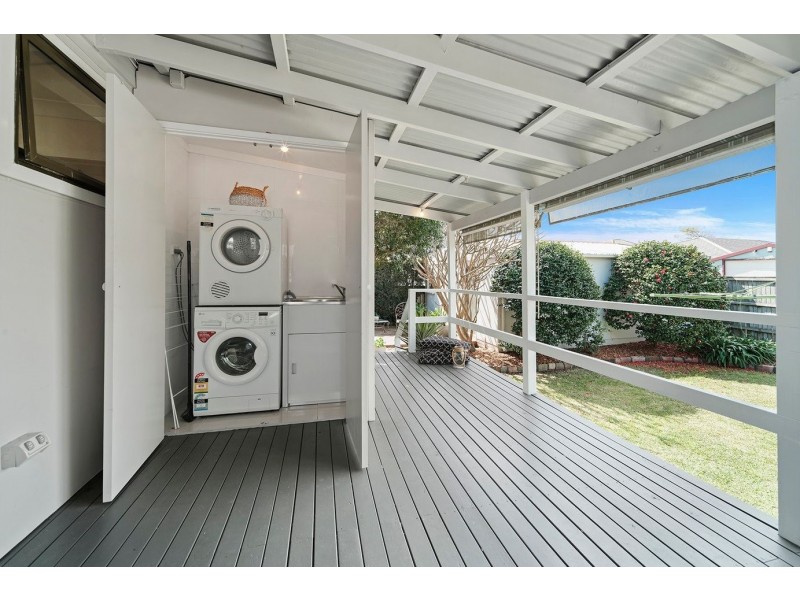 22 Dunbar Street, Stockton NSW 2295