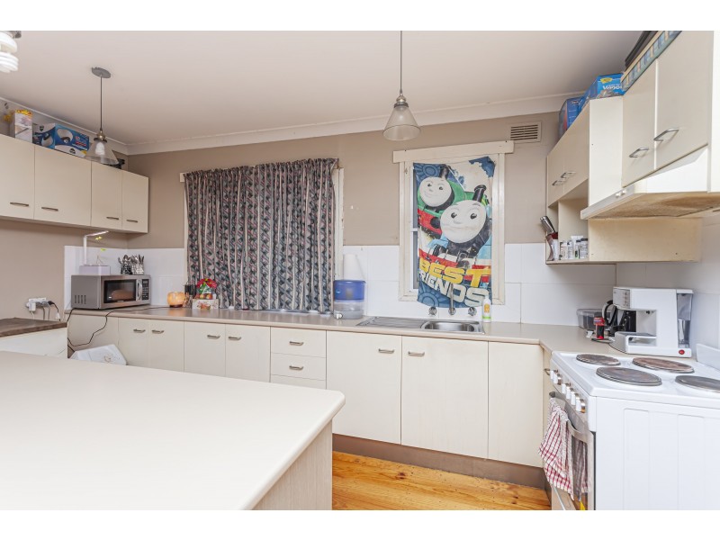 29 Troman Parade, Raymond Terrace NSW 2324
