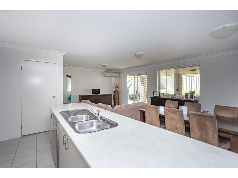 2 Thomas Kearney Close, Raymond Terrace NSW 2324