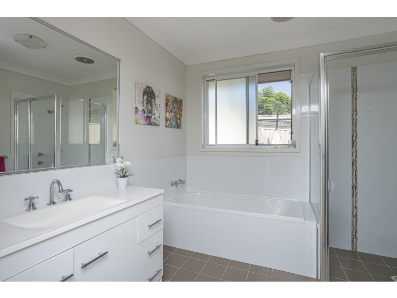 2 Thomas Kearney Close, Raymond Terrace NSW 2324
