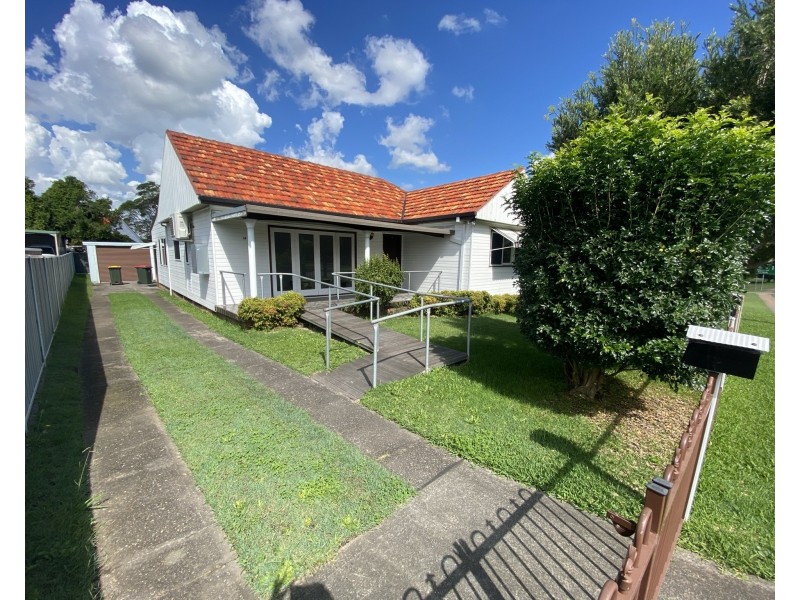 14 Richardson Road, Raymond Terrace NSW 2324