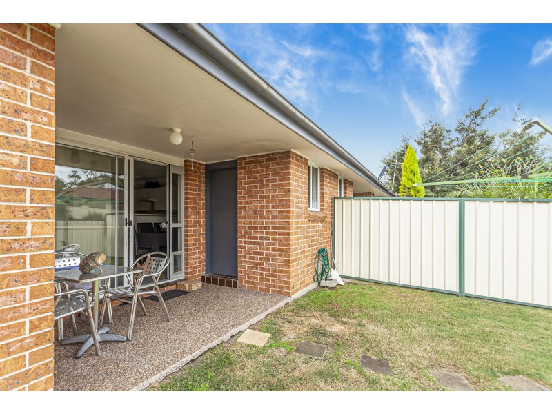 1/10 Eskdale Drive, Raymond Terrace NSW 2324