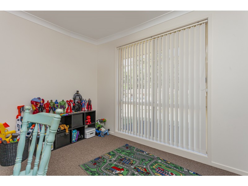 5 Middleton Close, Raymond Terrace NSW 2324