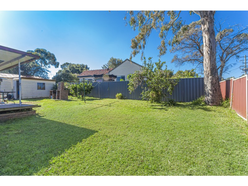 2 Morgan Cresecent, Raymond Terrace NSW 2324