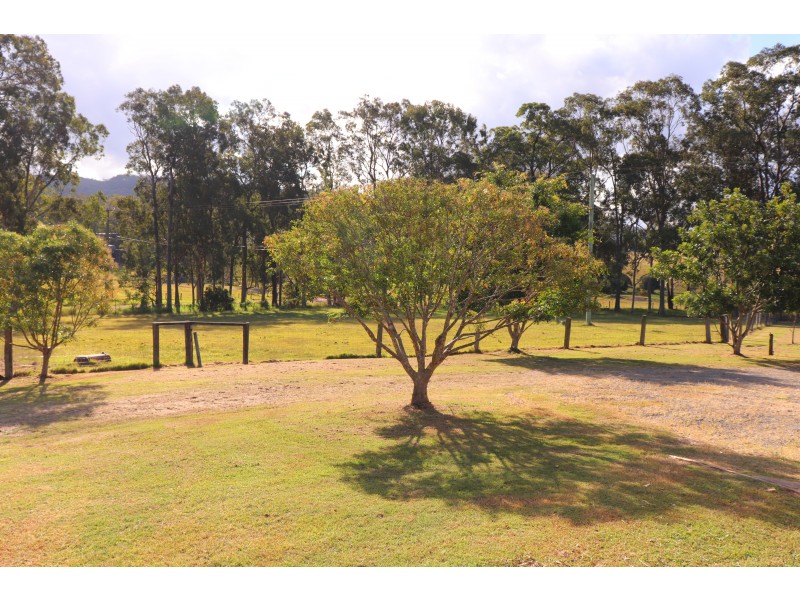 13 Storks Road, Glen Oak NSW 2320