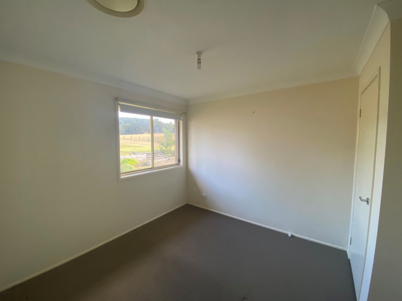 13 Storks Road, Glen Oak NSW 2320