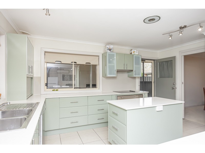 5 Alton Close, Raymond Terrace NSW 2324