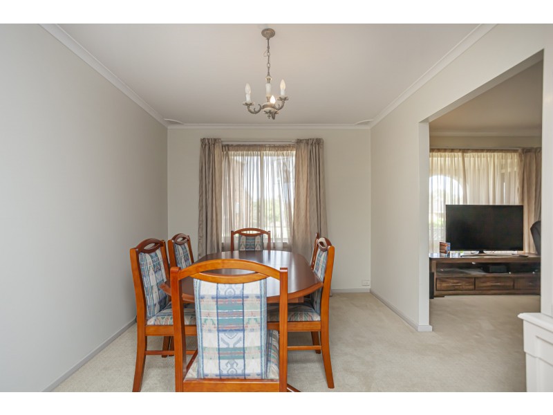 5 Alton Close, Raymond Terrace NSW 2324