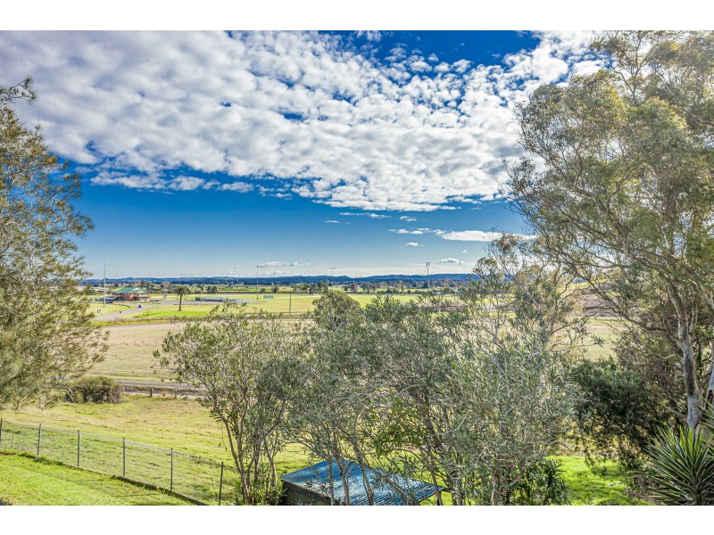 5 Alton Close, Raymond Terrace NSW 2324