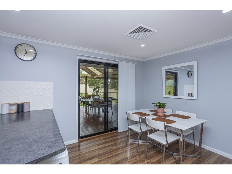 2 Henderson Close, Raymond Terrace NSW 2324