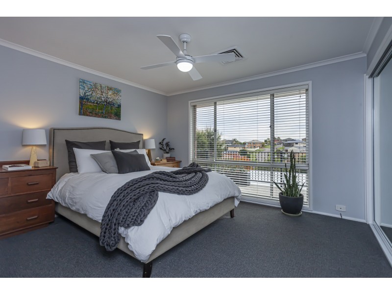 2 Henderson Close, Raymond Terrace NSW 2324