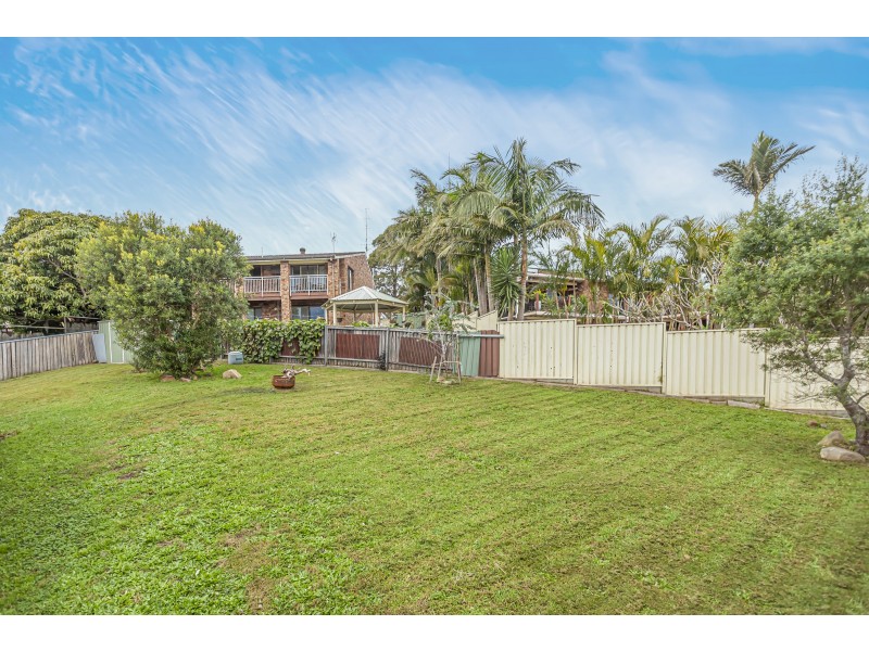 2 Henderson Close, Raymond Terrace NSW 2324
