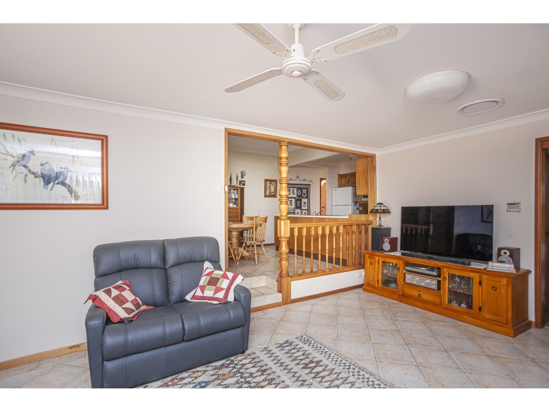 18 Meredith Crescent, Raymond Terrace NSW 2324