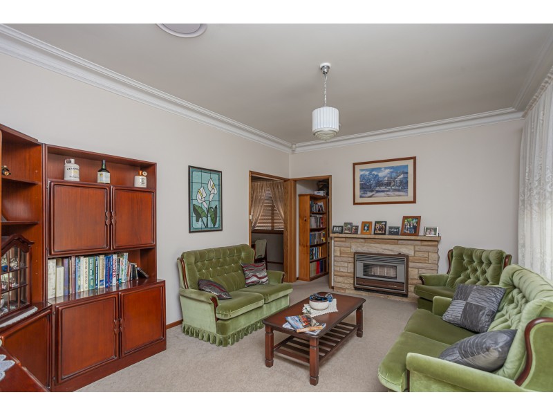 18 Meredith Crescent, Raymond Terrace NSW 2324