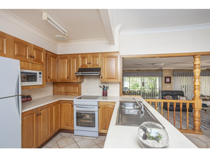 18 Meredith Crescent, Raymond Terrace NSW 2324