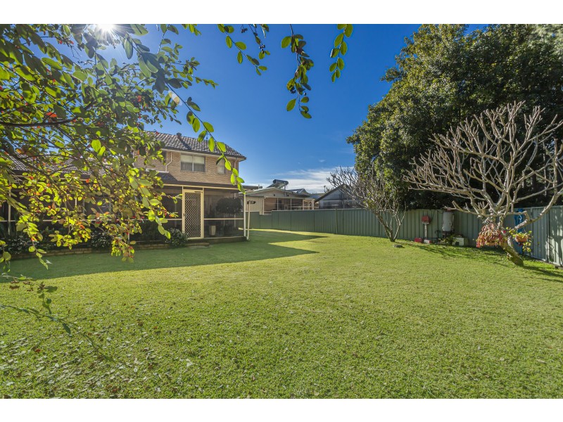 18 Meredith Crescent, Raymond Terrace NSW 2324