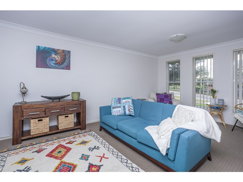 27 Closebourne Way, Raymond Terrace NSW 2324