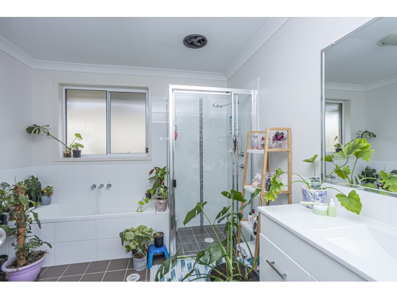 27 Closebourne Way, Raymond Terrace NSW 2324