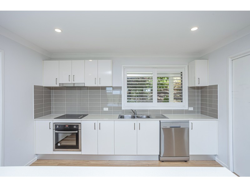 12 Pinehurst Way, Medowie NSW 2318