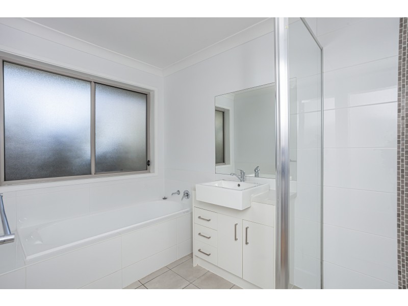 12 Pinehurst Way, Medowie NSW 2318