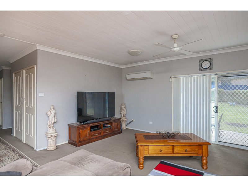 23 Gwen Parade, Raymond Terrace NSW 2324