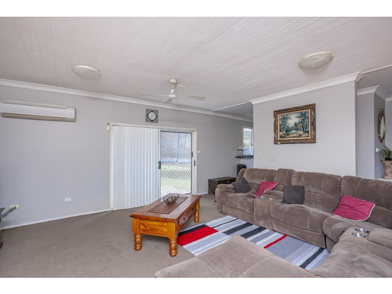 23 Gwen Parade, Raymond Terrace NSW 2324