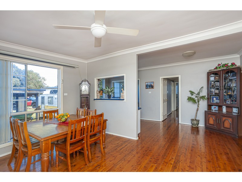 23 Gwen Parade, Raymond Terrace NSW 2324