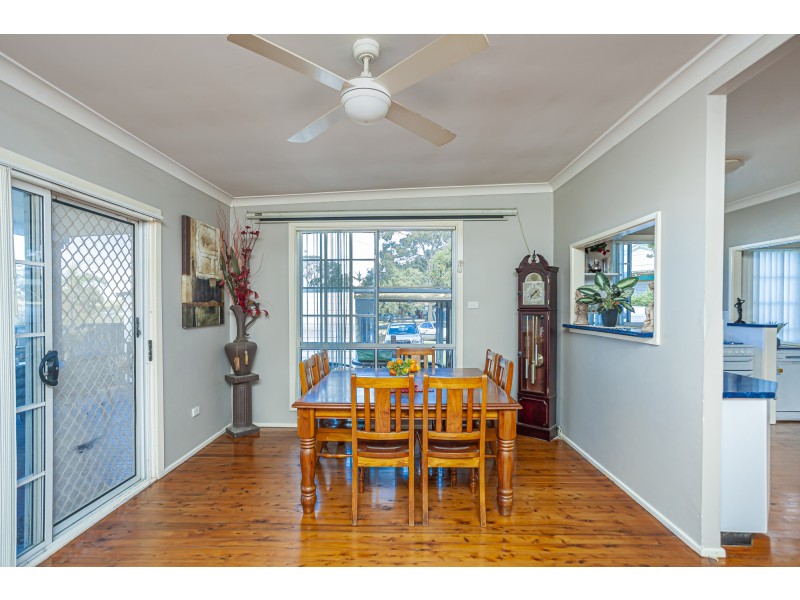 23 Gwen Parade, Raymond Terrace NSW 2324