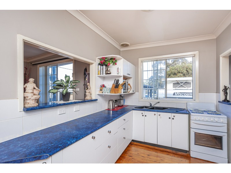 23 Gwen Parade, Raymond Terrace NSW 2324