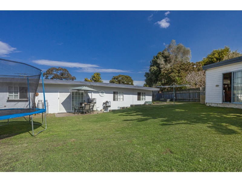 23 Gwen Parade, Raymond Terrace NSW 2324