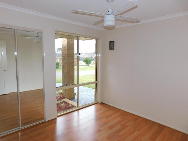 27 STRUTT CRESCENT, Metford NSW 2323