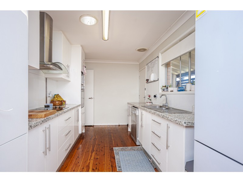 3 Lynista Close, Raymond Terrace NSW 2324