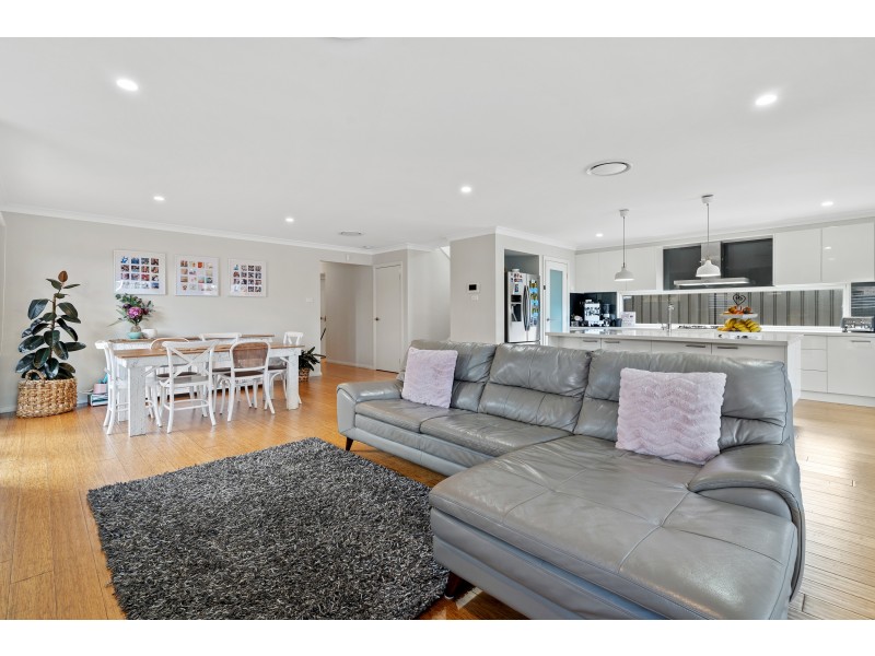 18 Plover Street, Fern Bay NSW 2295