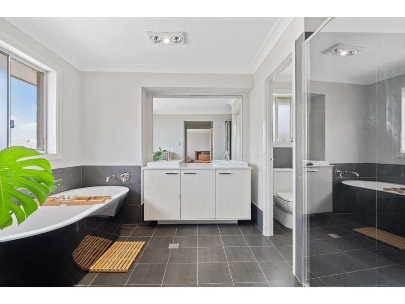 18 Plover Street, Fern Bay NSW 2295