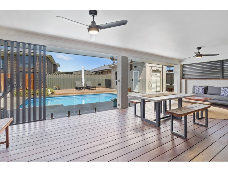 18 Plover Street, Fern Bay NSW 2295