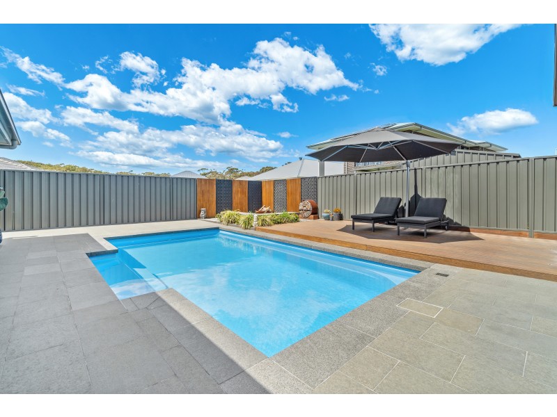 18 Plover Street, Fern Bay NSW 2295