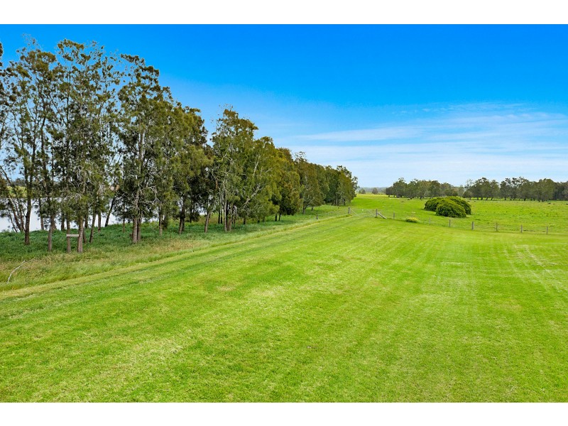 235 Newline Road, Raymond Terrace NSW 2324