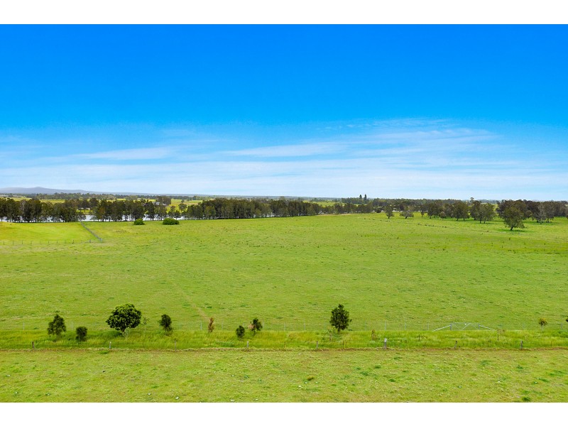 235 Newline Road, Raymond Terrace NSW 2324