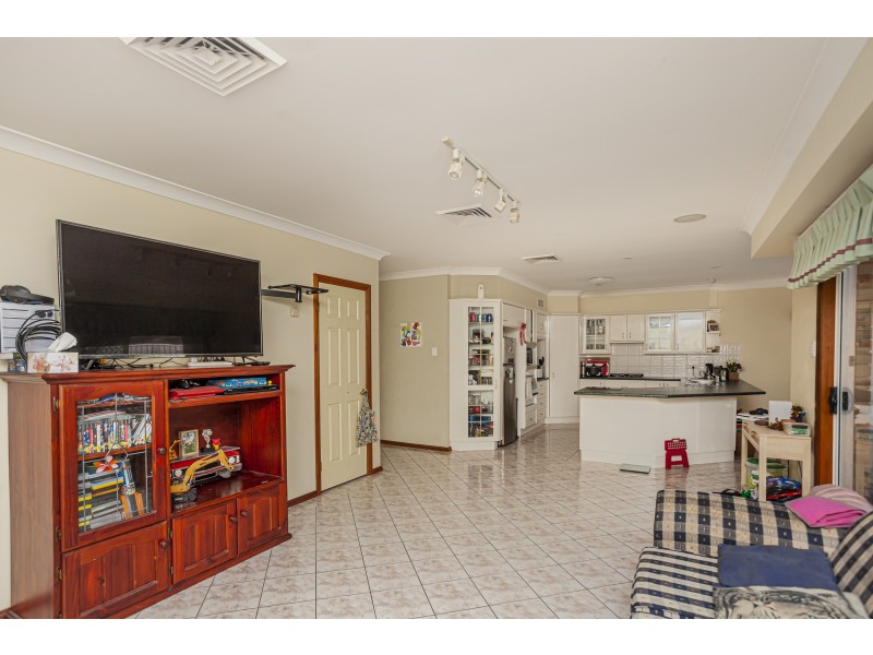 34 Harriet Close, Raymond Terrace NSW 2324