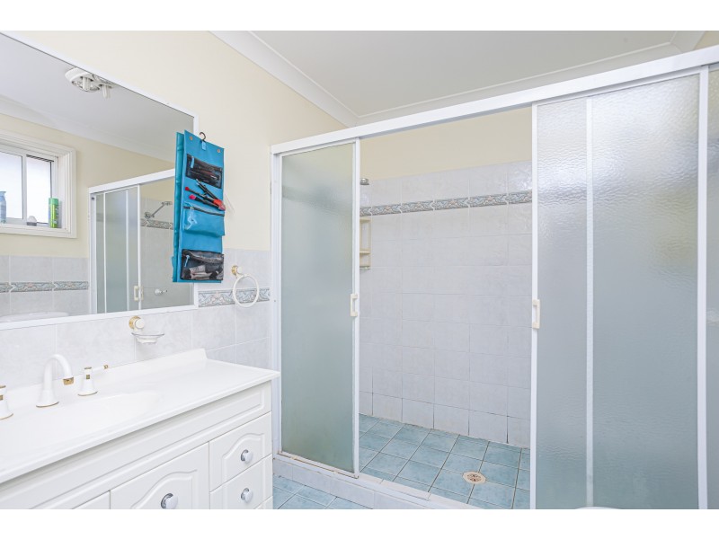 34 Harriet Close, Raymond Terrace NSW 2324