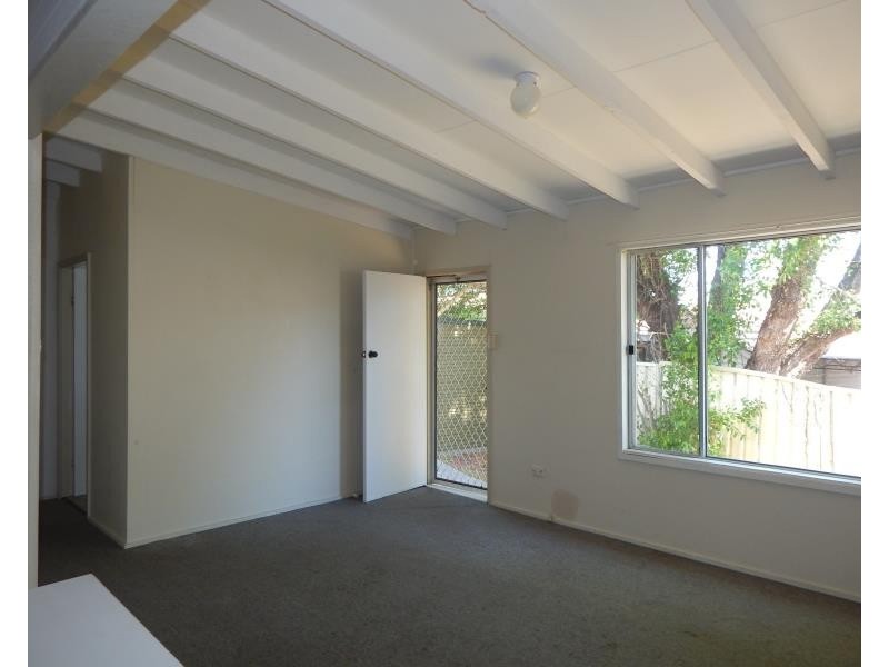 2/4 MORGAN CRESCENT, Raymond Terrace NSW 2324