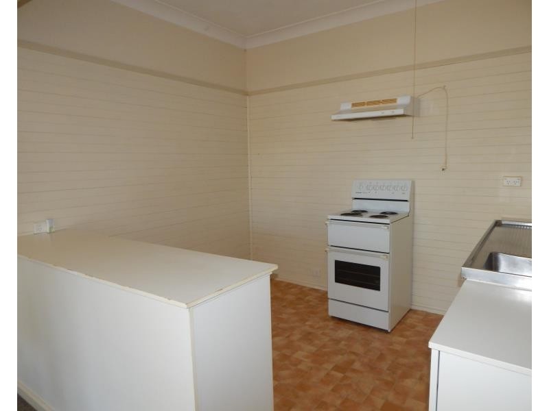 2/4 MORGAN CRESCENT, Raymond Terrace NSW 2324