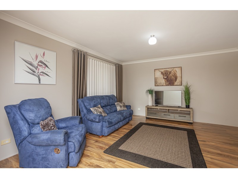 65 Dalyell Way, Raymond Terrace NSW 2324