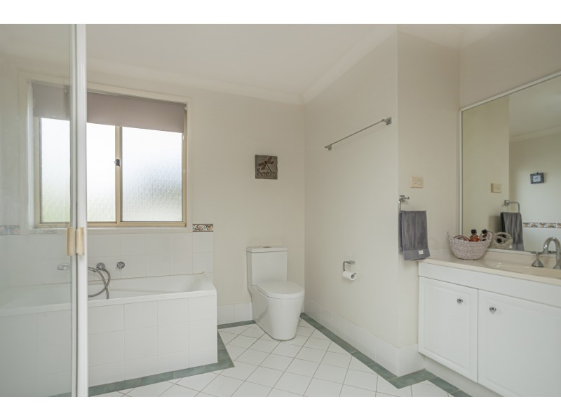 65 Dalyell Way, Raymond Terrace NSW 2324