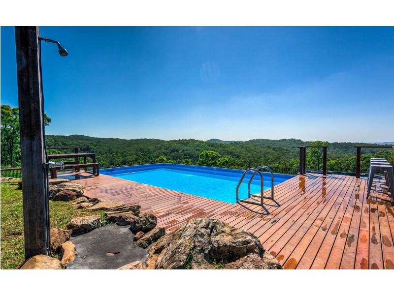 586 Fords Road, Limeburners Creek NSW 2324