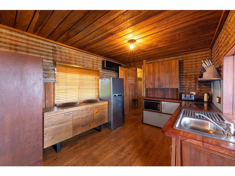 586 Fords Road, Limeburners Creek NSW 2324